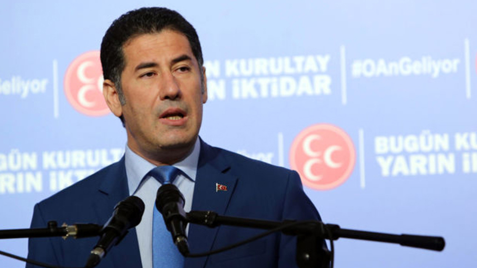 Resmen aday, Türkeş'ten destek