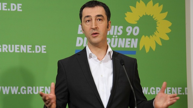 Cen Özdemir, Almanya Yeşiller Partisi'ne eşbaşkan olarak seçildi