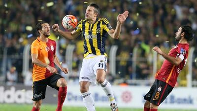 Yılda bir Van Persie'den vazgeçmeli!