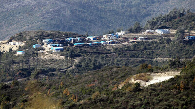 Rusya vuruyor, Esad sürüyor!