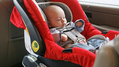 Bebek koltukları 2 yaş altı için tehlikeli!