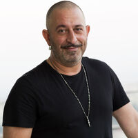 Cem Yılmaz tek tek yanıt verdi