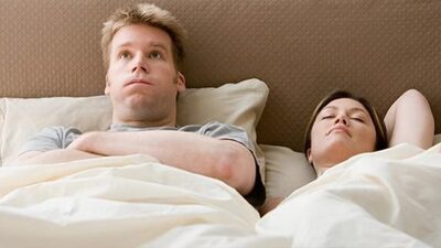 Erkekler de regl oluyor!