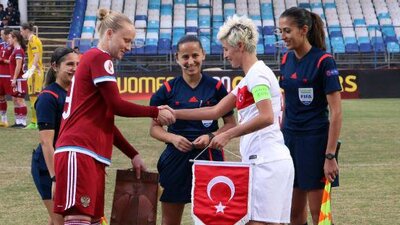 Türkiye-Rusya maçında dostluk rüzgarı!