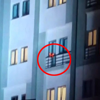 Kız öğrencileri taciz etmek için uçurdular!