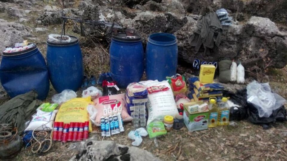 Batman'da PKK'ya ait 4 sığınak imha edildi
