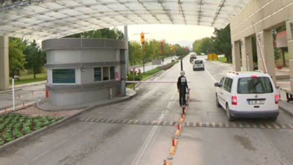 Dekana mobbing cezası!