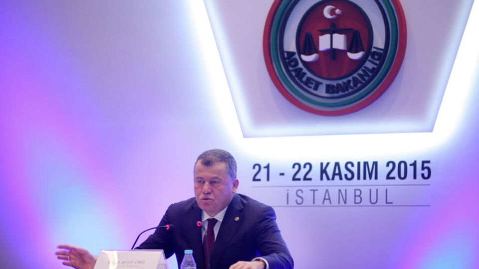 "Türkiye anormal süreçten geçiyor"