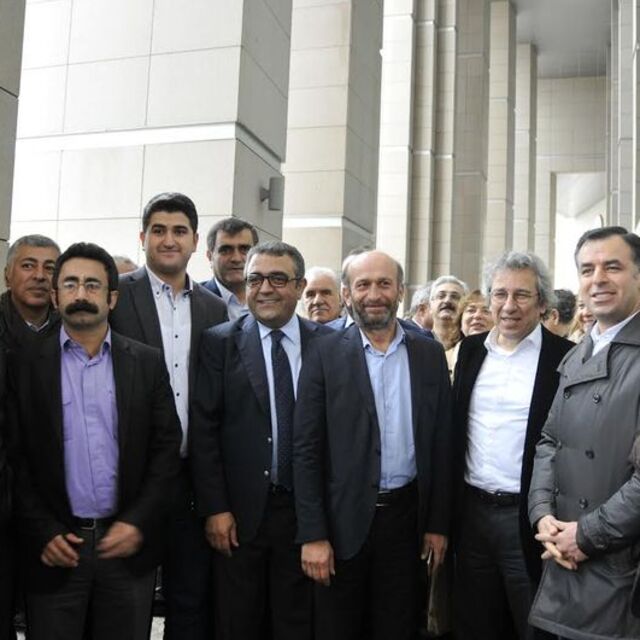 Gazeteci tutuklanmalarına tepkiler yağıyor