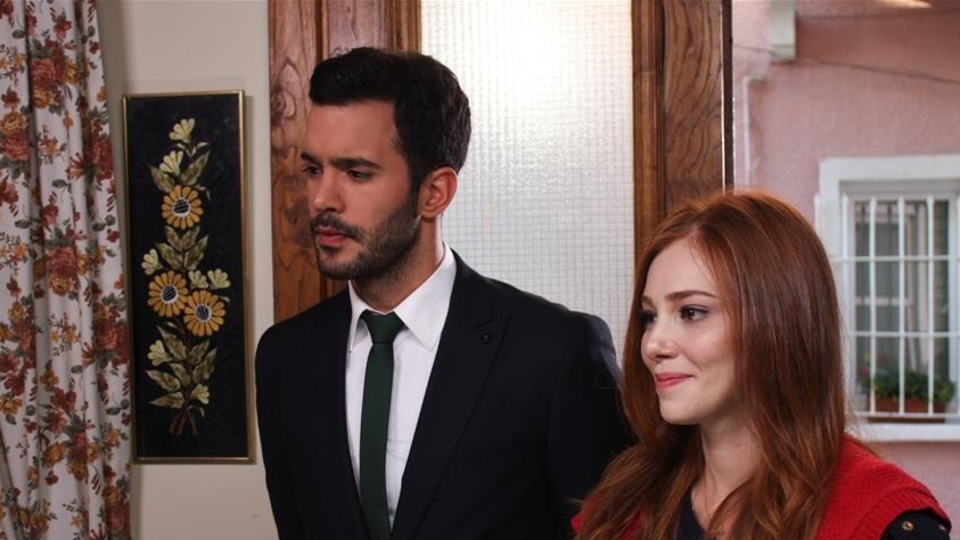 Defne çıkmazlarda!