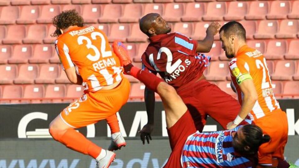 Adanaspor, Trabzon'da kazandı