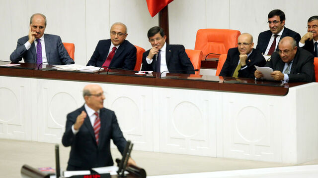 Meclis'in atmosferini 'fıkralarla' yumuşattı