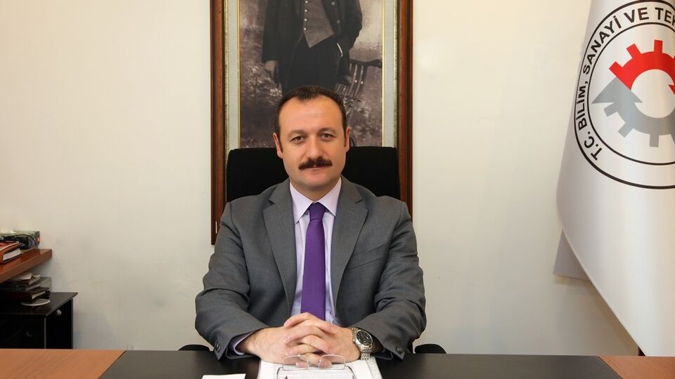 'Mayıstan itibaren dijital bakanlığa dönüşmüş oluruz'