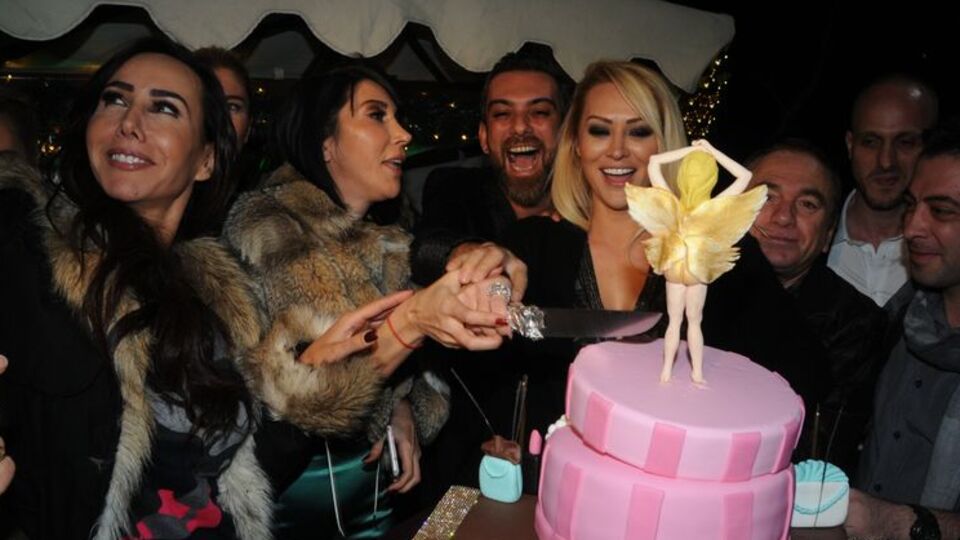 "Bizi kıskananlar çatlasın"