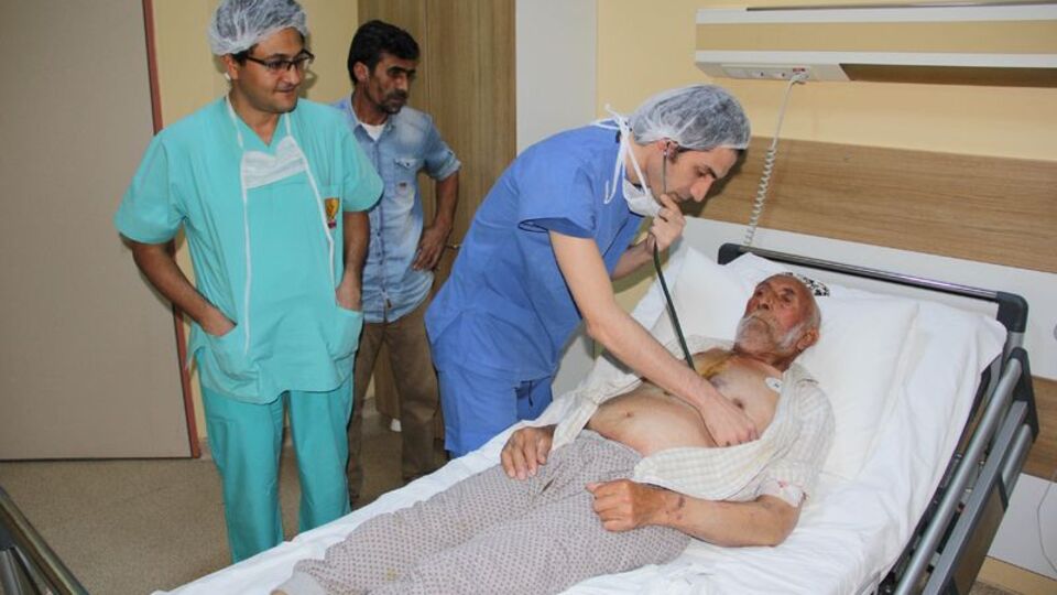 95 yaşındaki hastaya by-pass ameliyatı!