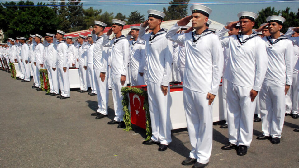 Bahriyelilerin acemilikleri başlıyor!