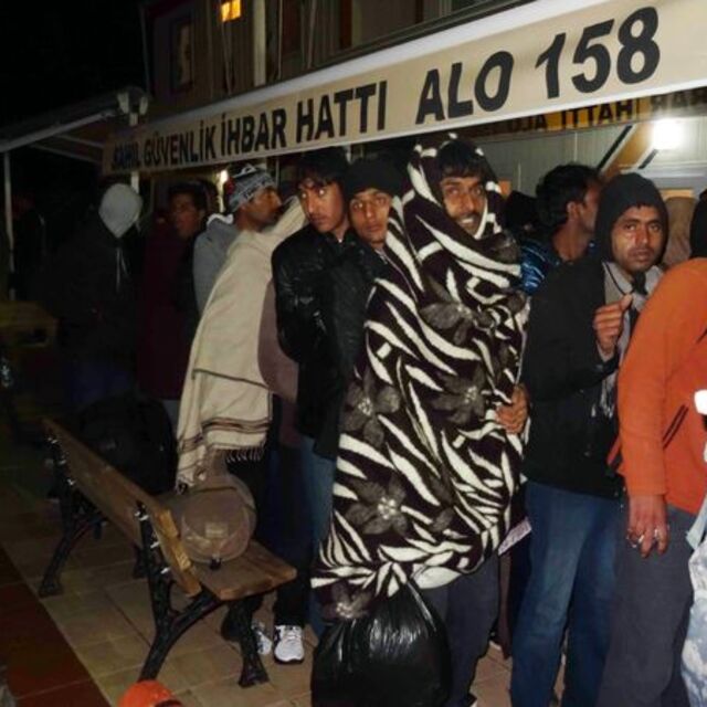 Çanakkale'de 193 sığınmacı yakalandı, 57 kişi denizden kurtarıldı