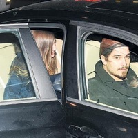 Arka kapıdan kaçtılar