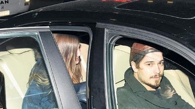 Arka kapıdan kaçtılar