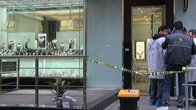 Esenyurt'ta kuyumcu soygunu kanlı bitti