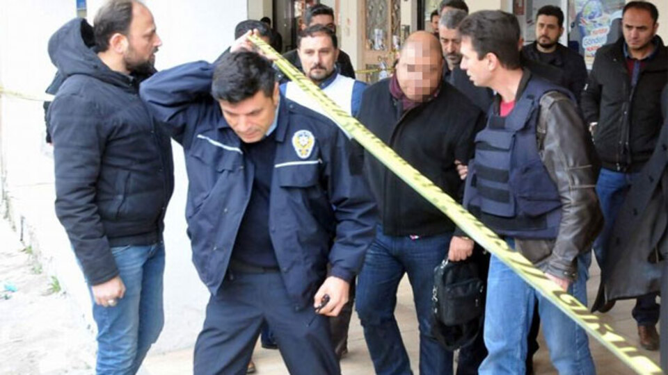 Emekli asker kendi işyerini silahla bastı!