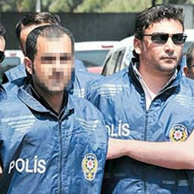 O katilin telefonu, öldürdüğü kızın annesinde!