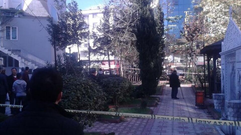 5 kişiyi rehin alan soyguncular ikna edildi!