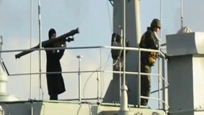 Rus savaş gemisi Boğaz'dan füzeyle geçti!