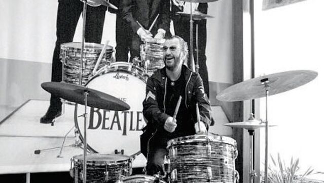 Beatles'ın tüm enstrümanları onda