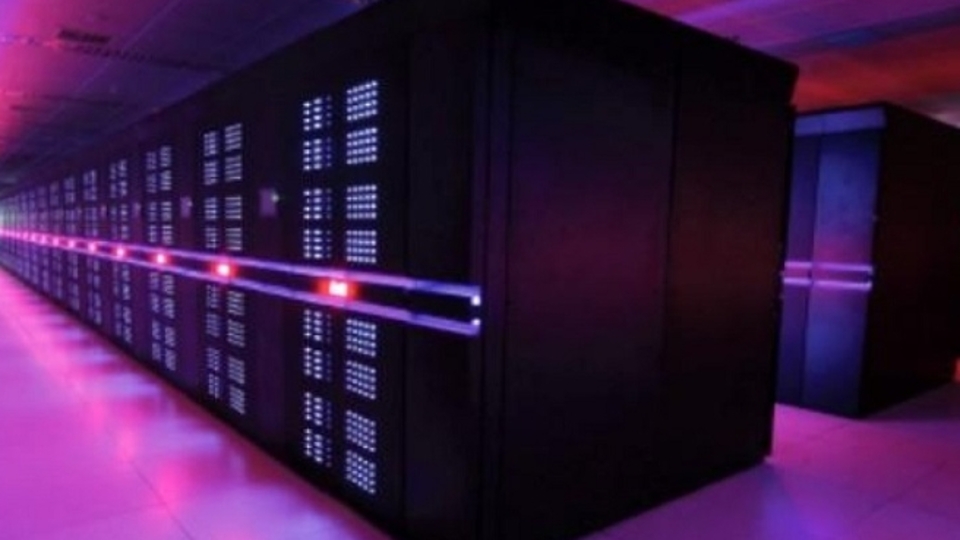 Türkiye'nin en büyük süper bilgisayarı: 2 oda büyüklüğünde!