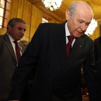 MHP'de kılıçlar karşılıklı çekildi