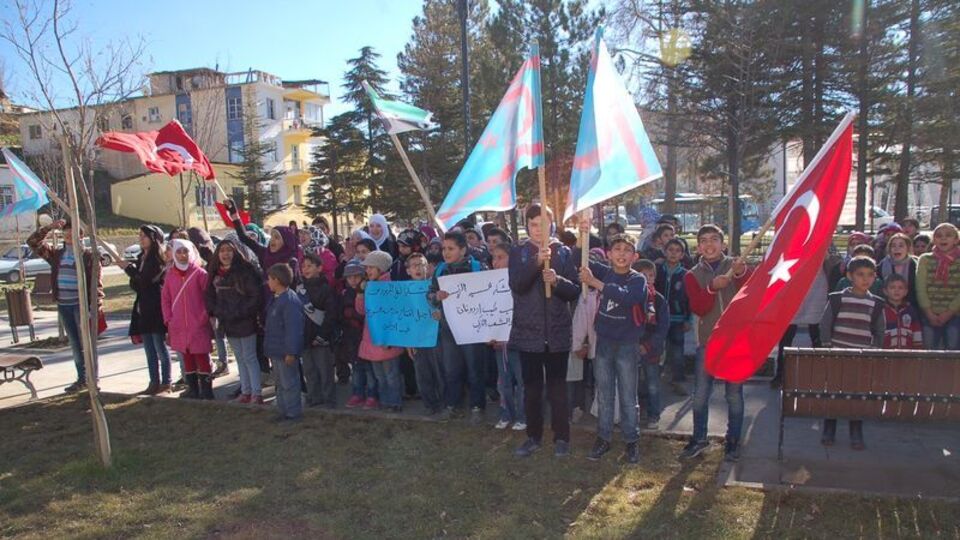 Türkmenlerden 'teşekkür' mitingi