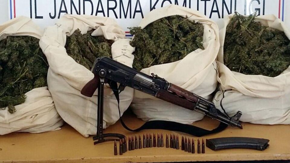 Diyarbakır'da uyuşturucu operasyonu!