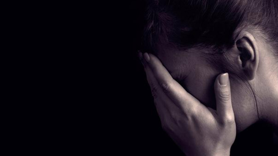 12 yaşındaki kızına da yeltenince...