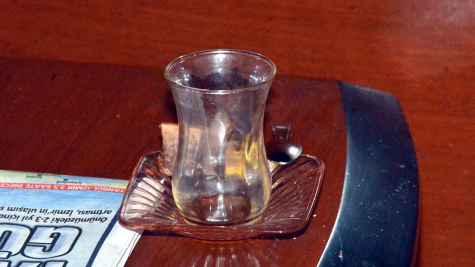 Bir bardak çay 35 bin lira!