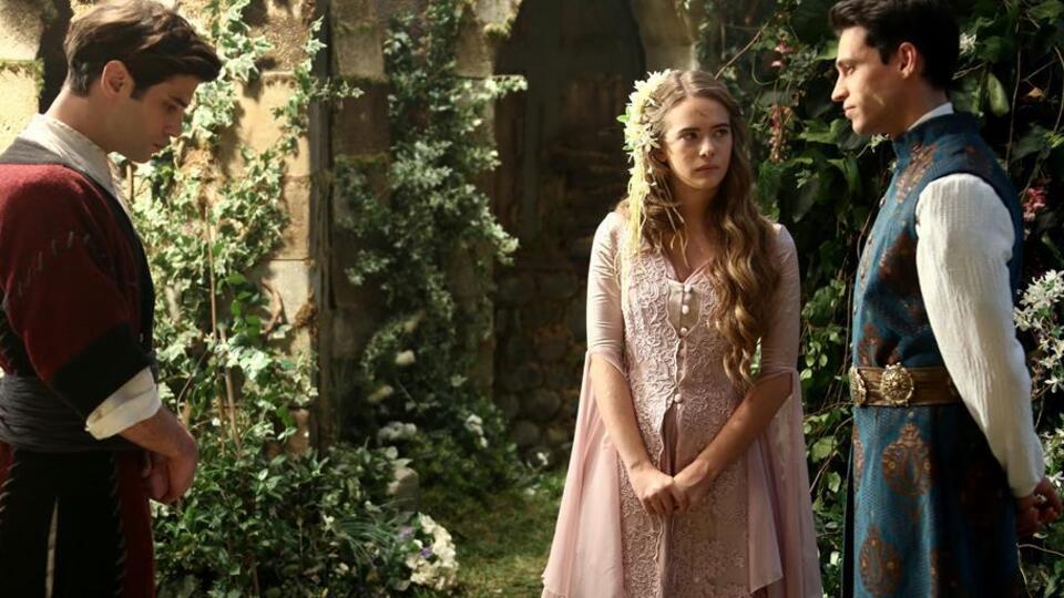 Anastasia kalbini mi dinleyecek?