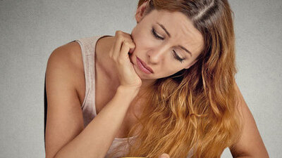 Meğer mutsuzluk ömrü kısaltmıyormuş...