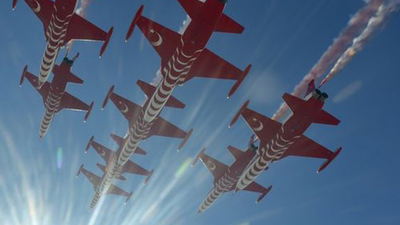 Türk Yıldızları için bestelendi: Gökyüzü olsam