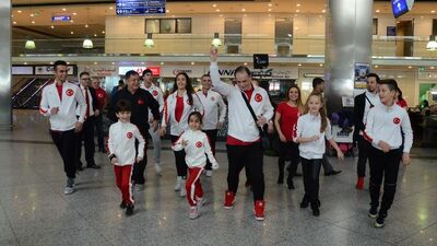 Atatürk Havalimanı'nda salsa gösterisi