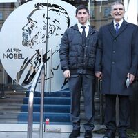 Sancar, Türk öğrenciyle Nobel Müzesi’ni gezdi