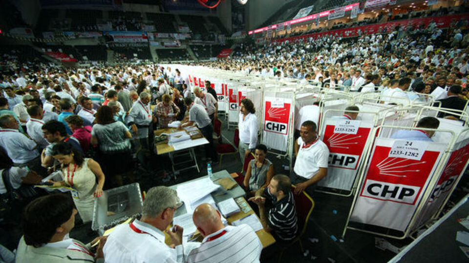 CHP İstanbul'da 19 aday