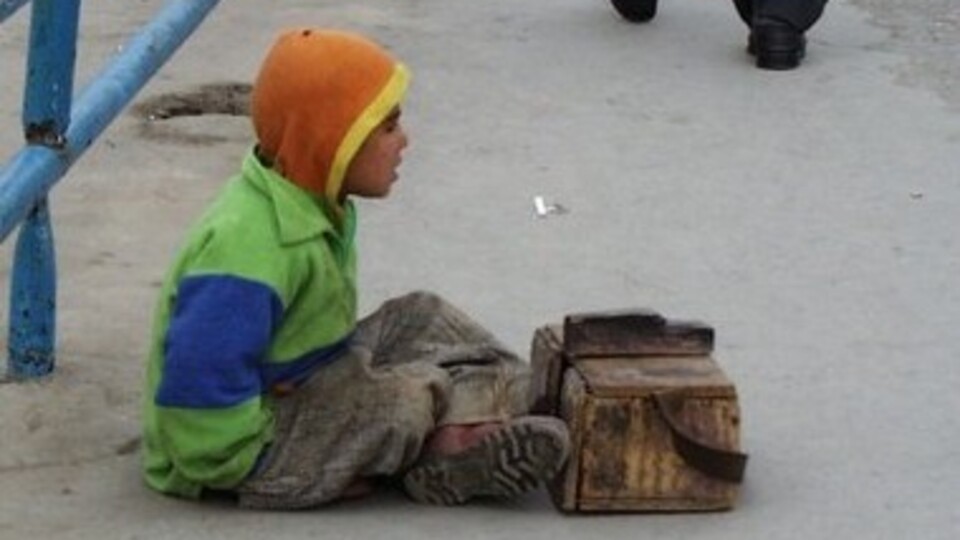 42 bin çocuk sokakta çalışıyor