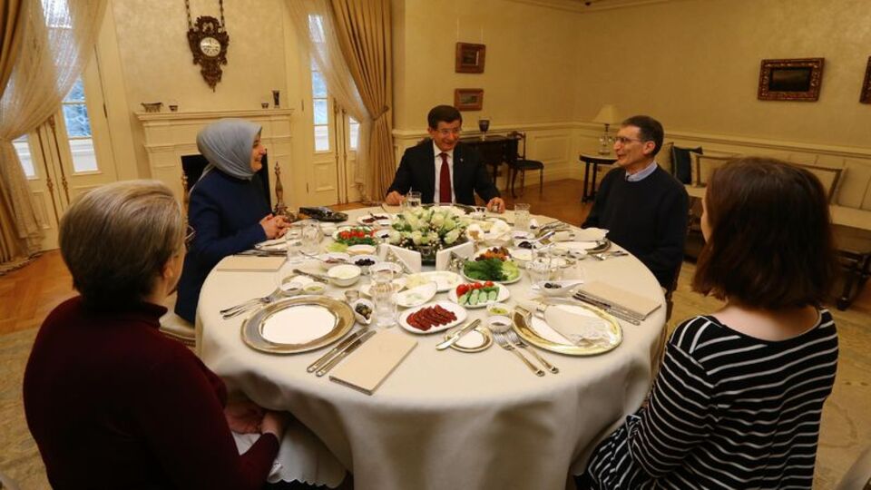 Davutoğlu Aziz Sancar'ı ağırladı