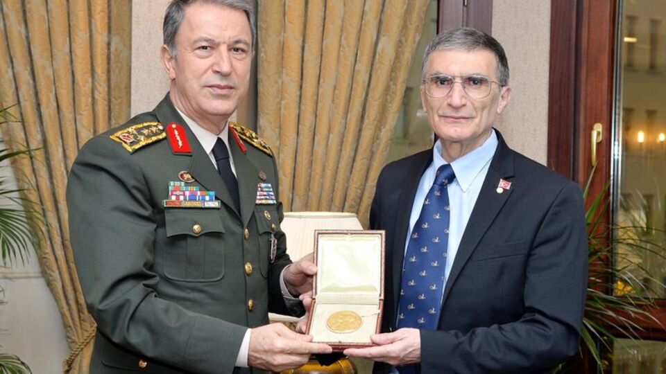 CHP'den Aziz Sancar eleştirisi