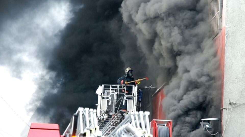 Bayrampaşa'da yangın çıktı!