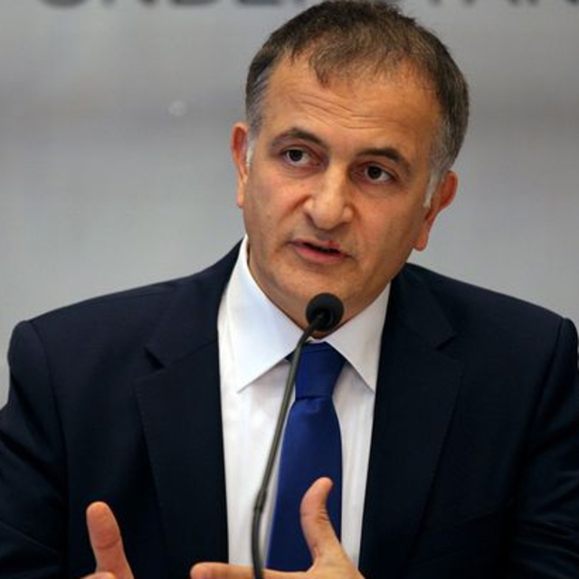 Ekrem Dumanlı için yakalama kararı