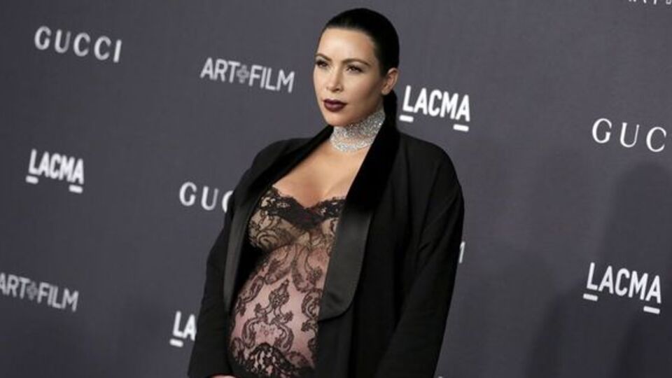 Kim Kardashian bebeğinin plasentasını içiyor