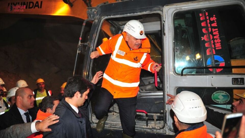 Binali Yıldırım'ın 'iş kazası' yürekleri ağza getirdi