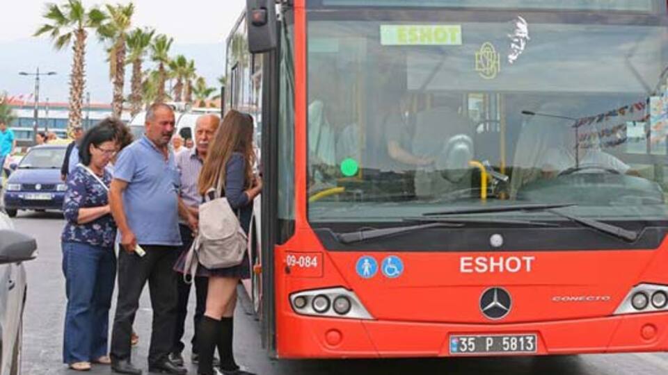 İzmir'de toplu ulaşıma zam!
