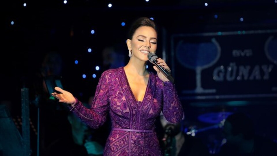 "Alkışlar Tatlıses'e"